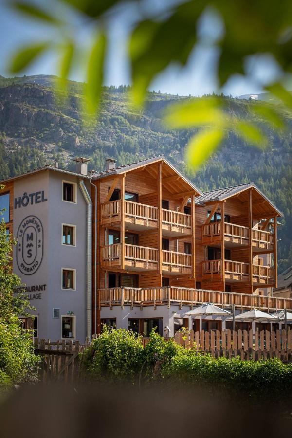 Hotel Restaurant Le Monetier Exteriér fotografie