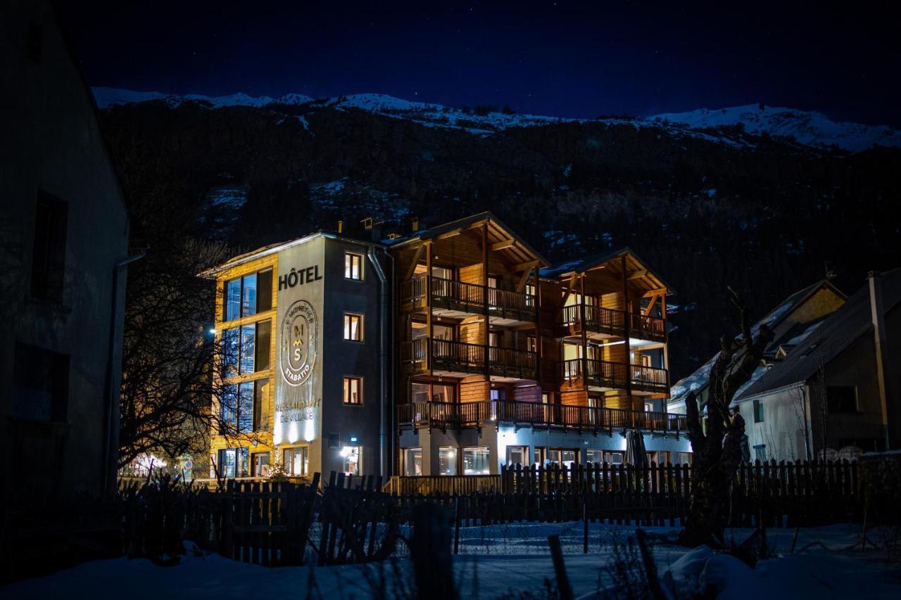 Hotel Restaurant Le Monetier Exteriér fotografie